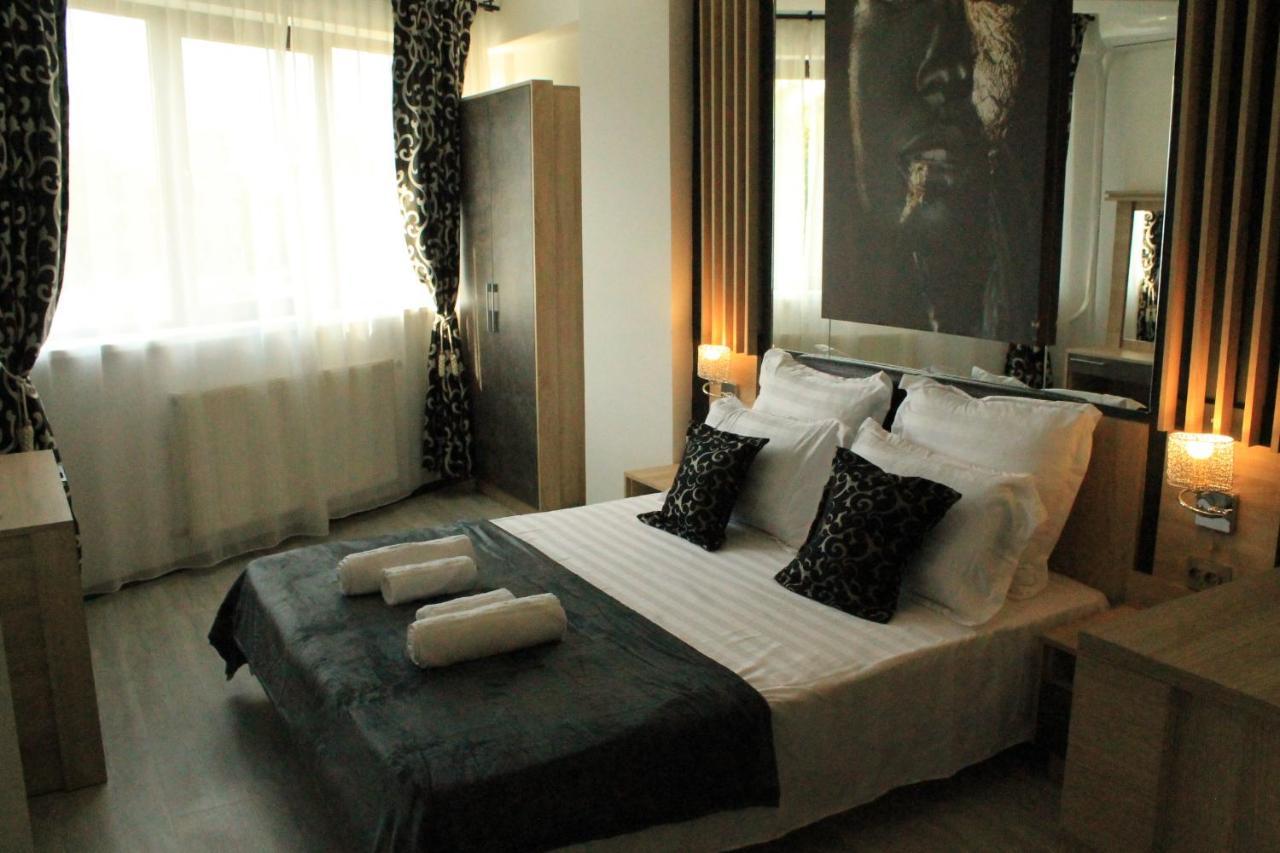 Hotel Theline Bukareszt Zewnętrze zdjęcie