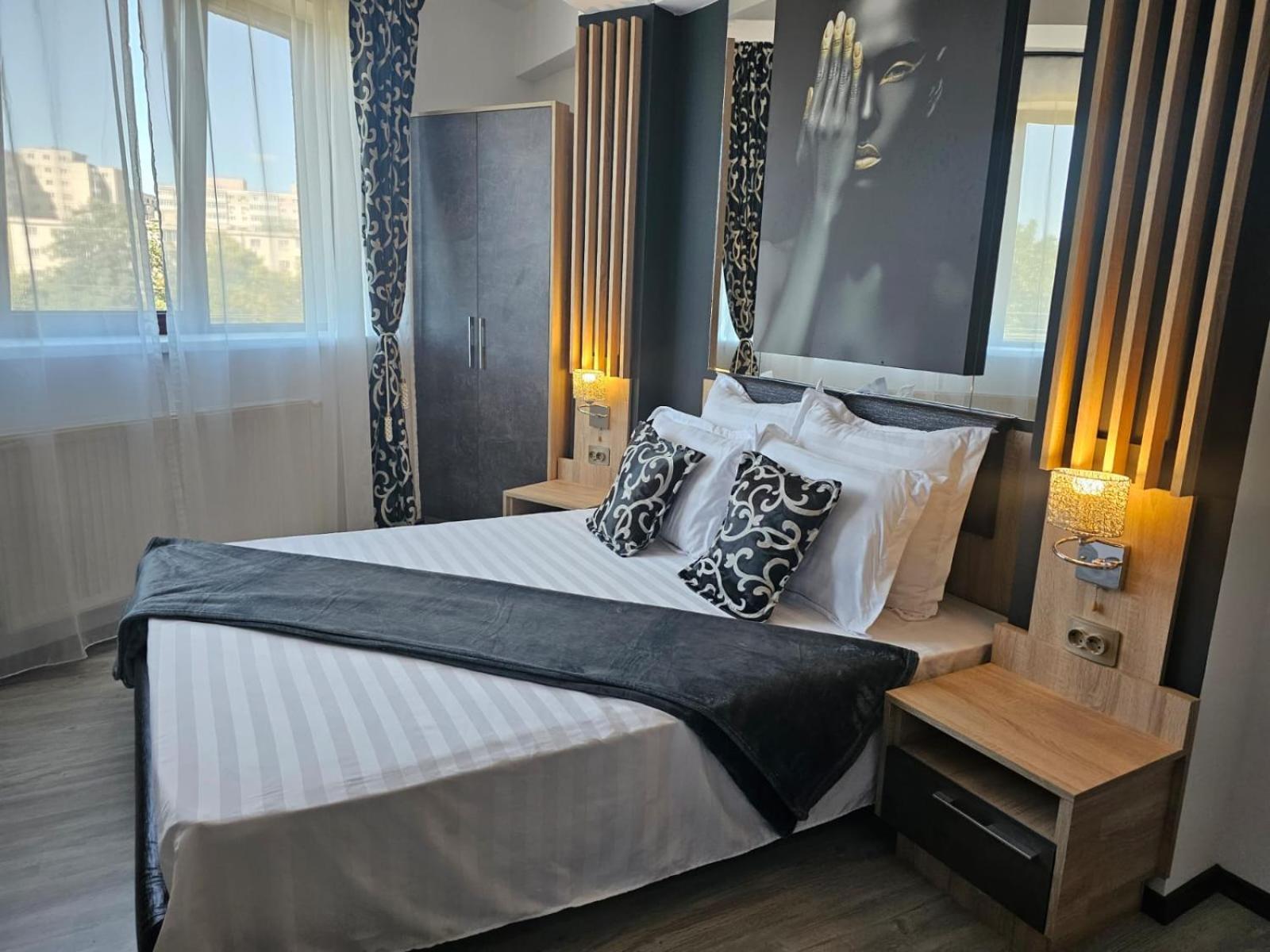 Hotel Theline Bukareszt Zewnętrze zdjęcie