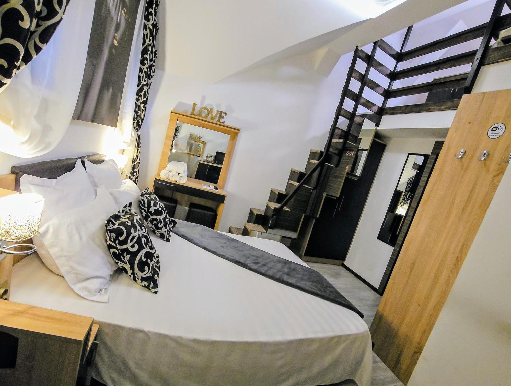 Hotel Theline Bukareszt Zewnętrze zdjęcie